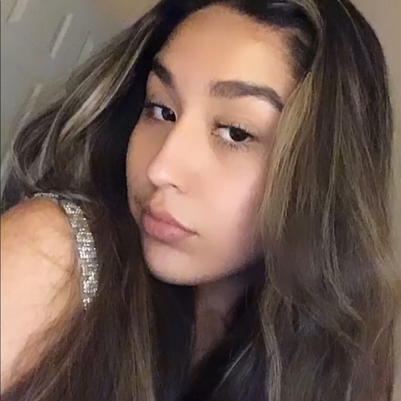 Meet your Posher, Issy - Picture 4 of 6